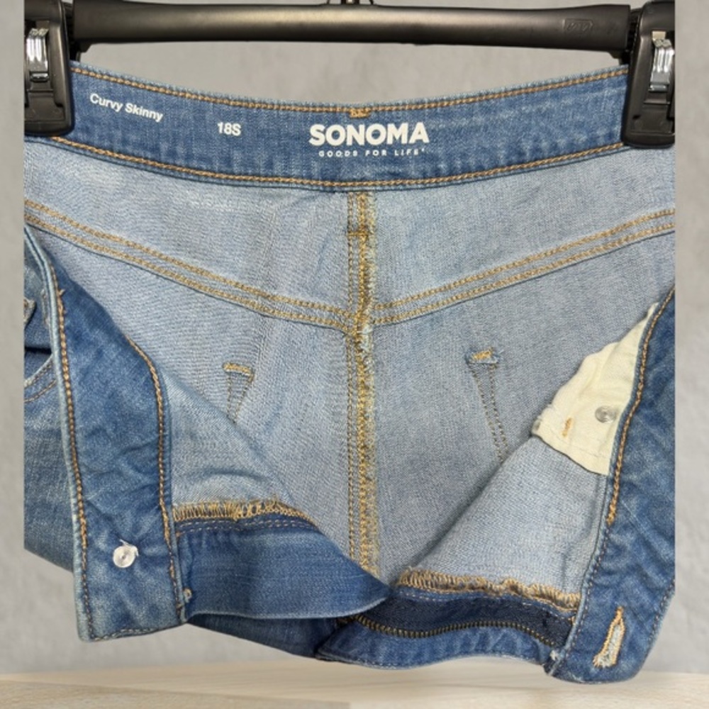 Sonoma Goods For Life Curvy Skinny Jeans Size 18S - Picture 3 of 6